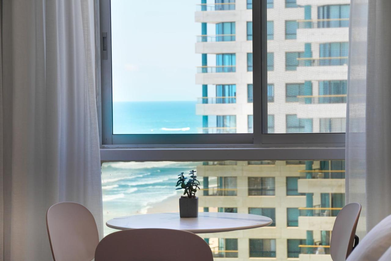 Lex Home In A Luxury Hotel Herzelia Exterior foto